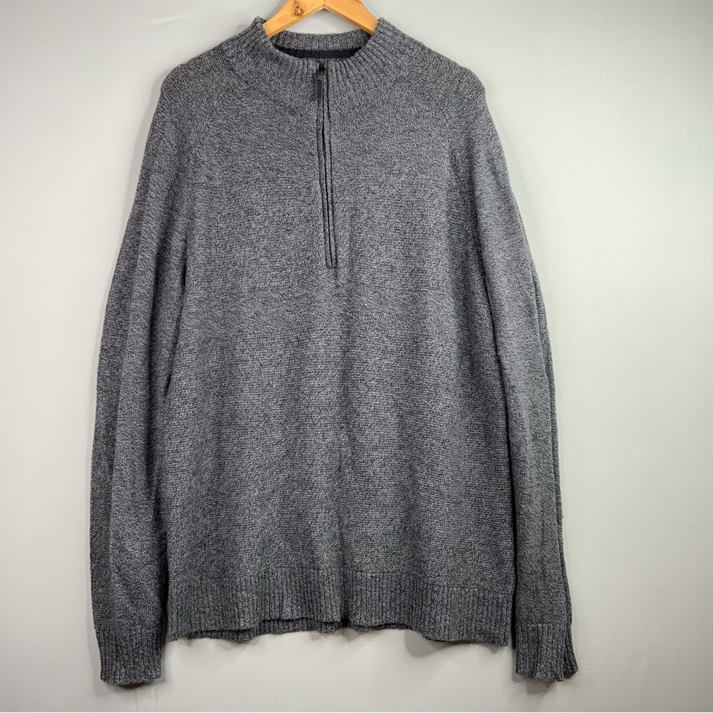 Smartwool Men's Charcoal Half - Zip Merino Wool  Cardigan Sweater. Size XL.
